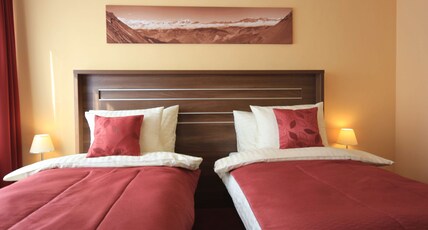 BEST WESTERN Hotel Vista Room Type - 2 Single Beds, Non-Smoking, Business Room, Work Desk, Safe, Mini Bar, Air-Conditioned, Full Breakfas