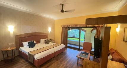 Cama Rajputana Club Resort Room Type - Deluxe Room (with Private Balcony/Patio)