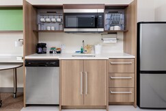 Home2 Suites by Hilton Rosenberg/Sugar Land Area