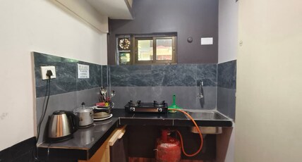 Maple Leaf Chowkidingee Room Type - Cranberry Suite ONE BHK UNIT 