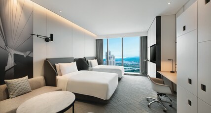 Crowne Plaza QUANZHOU RIVERVIEW Room Type - Premium Room