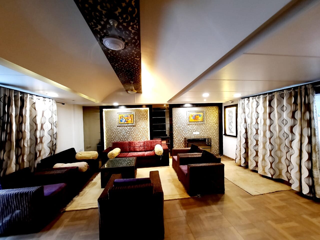 Main gallery