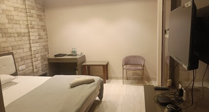 Hotel Raj Palace Room Type - Executive Deluxe Room