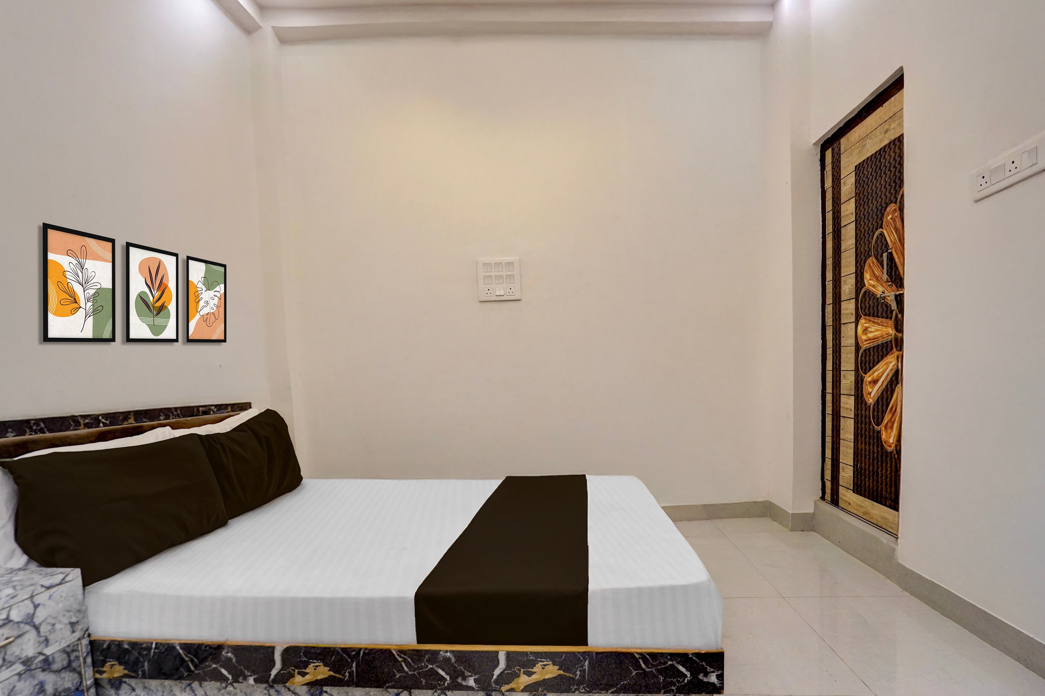 SPOT ON Raja Grand Hotel - Tap to explore photos