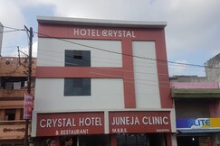 Hotel Crystal & Restaurant