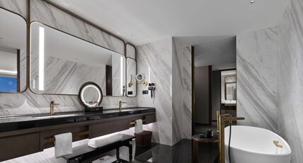 Hilton Changshu Room Type - KING AMBASSADOR SUITE
