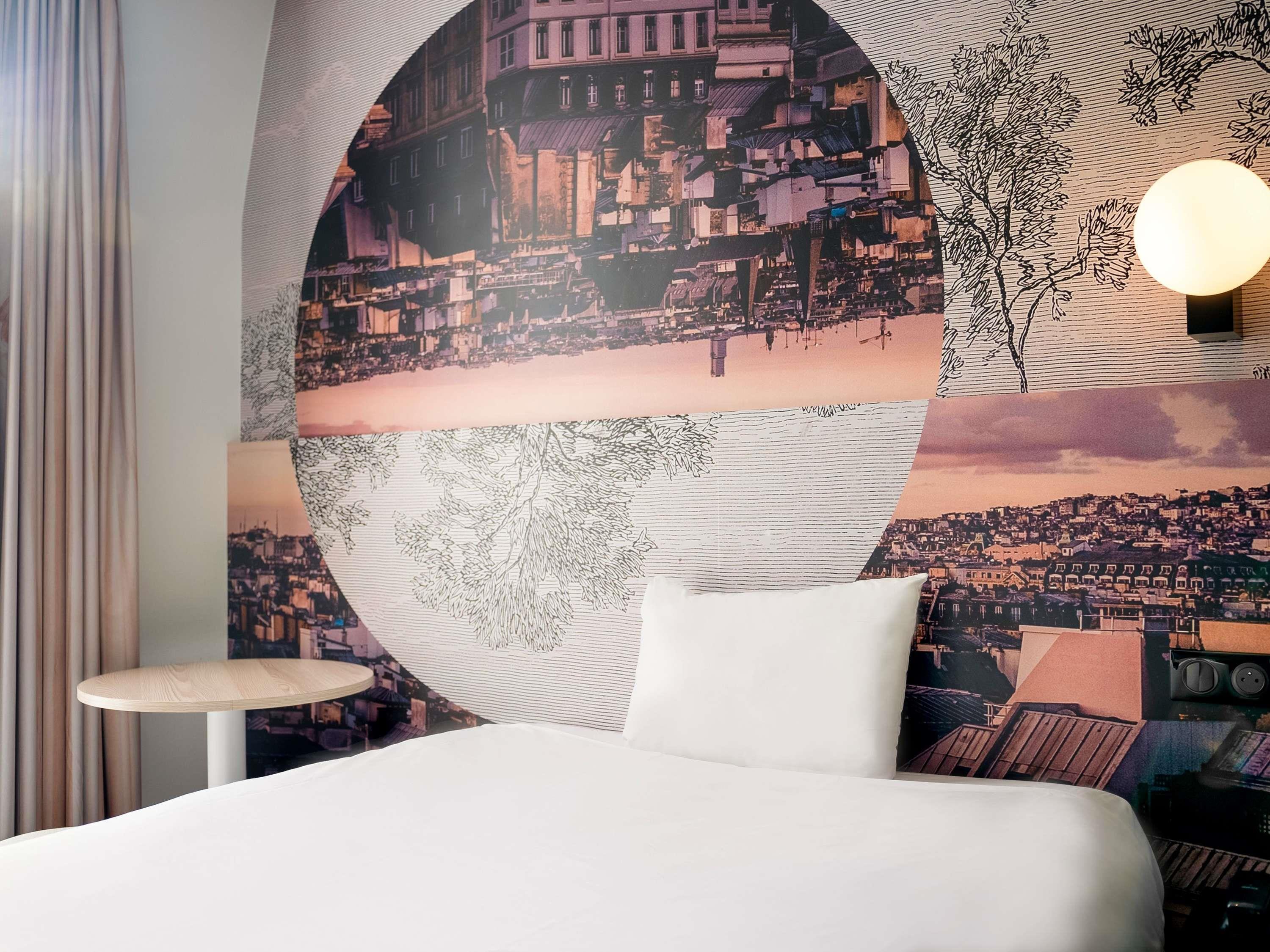 ibis styles Paris Montmartre Batignolles - Tap to explore photos