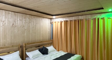 Chopta Green view resort bhulkan Room Type - 403. KAPHAL