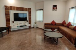 4BHK lonvla bunglow rs1000ph
