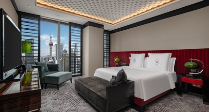 Regent SHANGHAI PUDONG, an IHG hotel Room Type - 2 Bedroom Suite Pearl River View 2 King