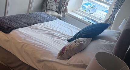 OYO Cocketts Hotel Room Type - Standard Double Room