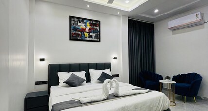 RK Villa | Near Prayagraj Airport Room Type - Deluxe Room