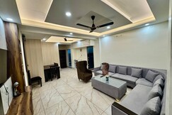 Photos of Spacious 2BHK Near Kashi Vishwanath Free Parking
