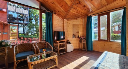 The Chalets Naldehra Room Type - Double Room