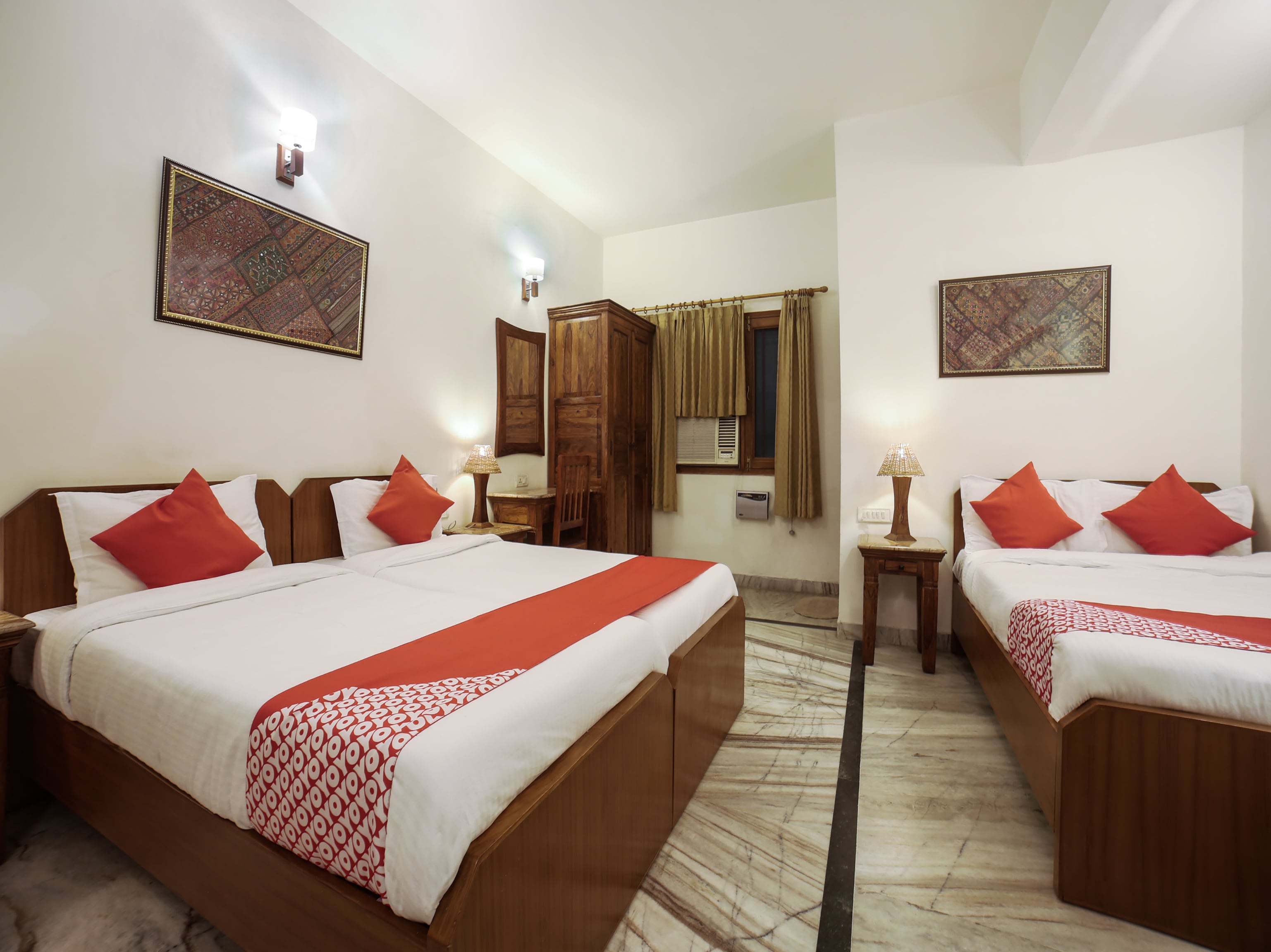 Super Hotel O Sansarchandra Road Formerly Luna Rosa - Tap to explore photos