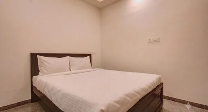 FabHotel Shaz Residency Room Type - Deluxe Room