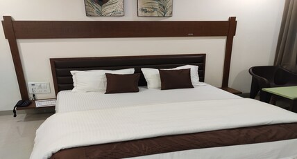Hotel Krish Room Type - Standard AC Room