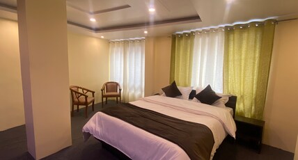 Hotel Amaira Room Type - PREMIUM DOUBLE NON VIEW ROOM