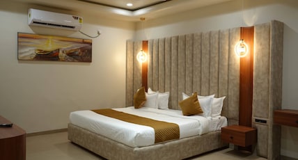 Malaiya Landmark Room Type - Suite Ac Room