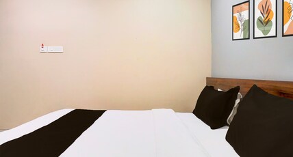 Super Townhouse Oak Viman Nagar Formerly Kuber Inn Room Type - Classic