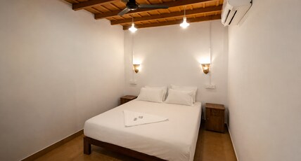 AD 1967 Heritage Stay by Onespace Room Type - Standard Double Room with AC - Chembakam 