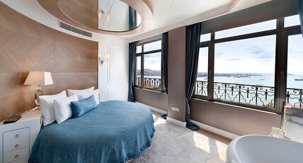 CVK Park Bosphorus Hotel Istanbul Room Type - CORNER SUITE