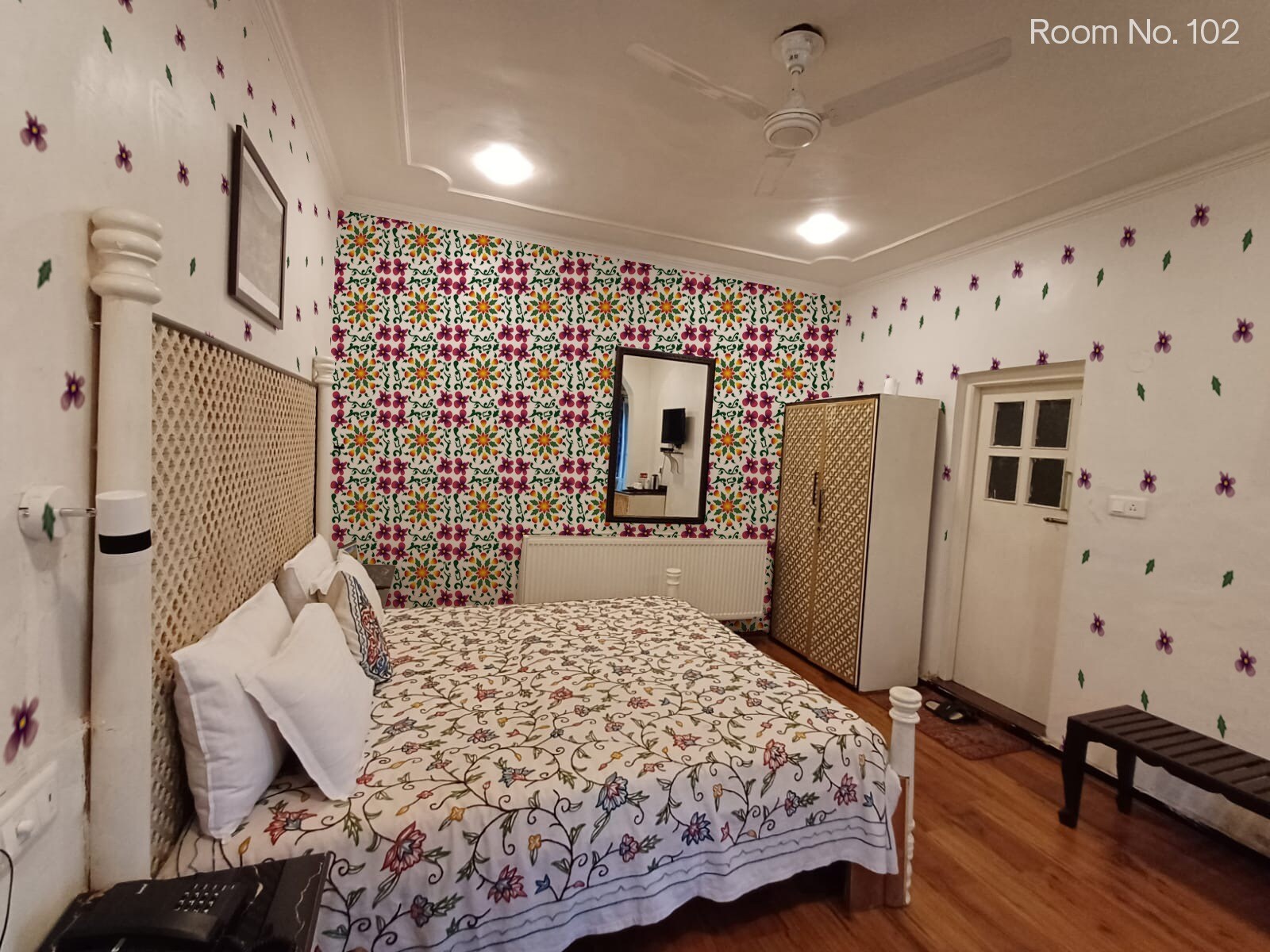 Mahatta Home Stay| Rooms & Restaurant - Tap to explore photos