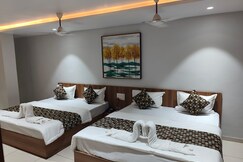 HOTEL VIBRANT INN