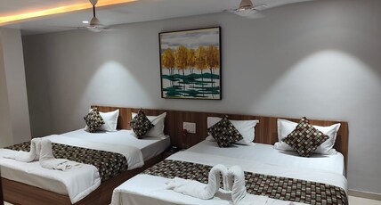 HOTEL VIBRANT INN Room Type - DELUXE ROOMS