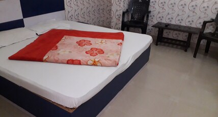 HOTEL NEW GREEN VIEW Room Type - Standard Non AC Room