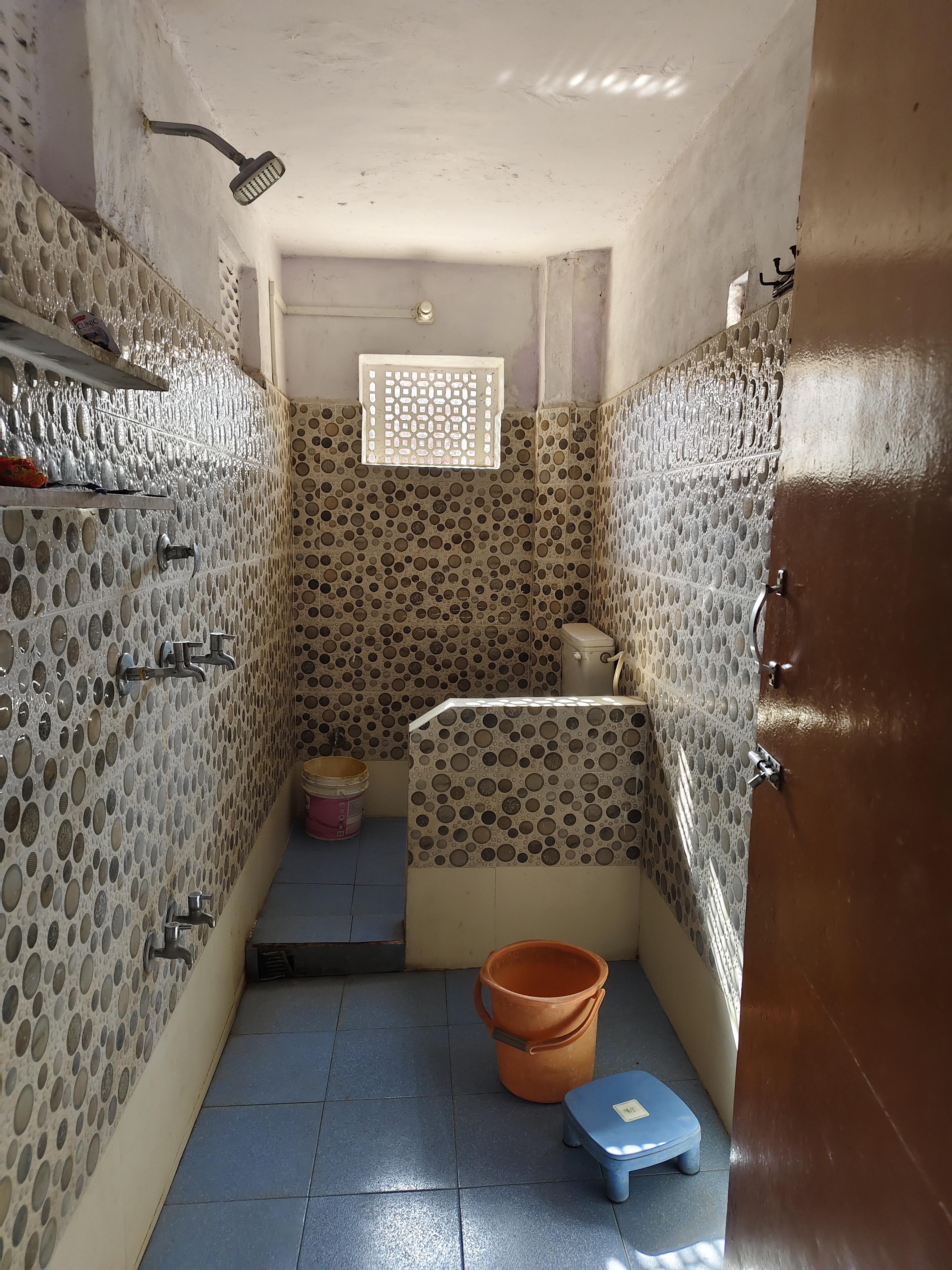 Tirupati Guest House - Tap to explore photos