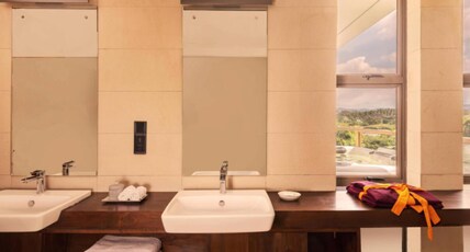 Jetwing Kandy Gallery, A Luxury Reserve.  Room Type - Gallery Suite