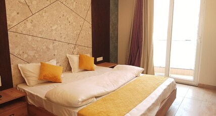 HOTEL GRAND VIEW Room Type - Deluxe Room