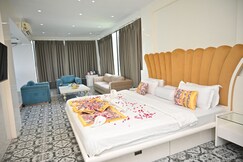 Urvi Banquets & Guest House