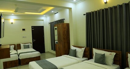 Homey Residency | Vythiri Bus Station Room Type - Family Rooms
