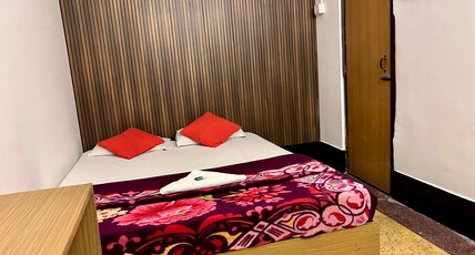 Hotel Aaghnya Room Type - Deluxe room