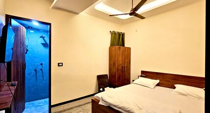 Hotel Sangree Room Type - Deluxe Non Ac Room 