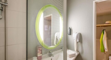 ibis Hyeres Room Type - Standard 2 double beds ibis Hyeres Room Type - Standard 2 double beds