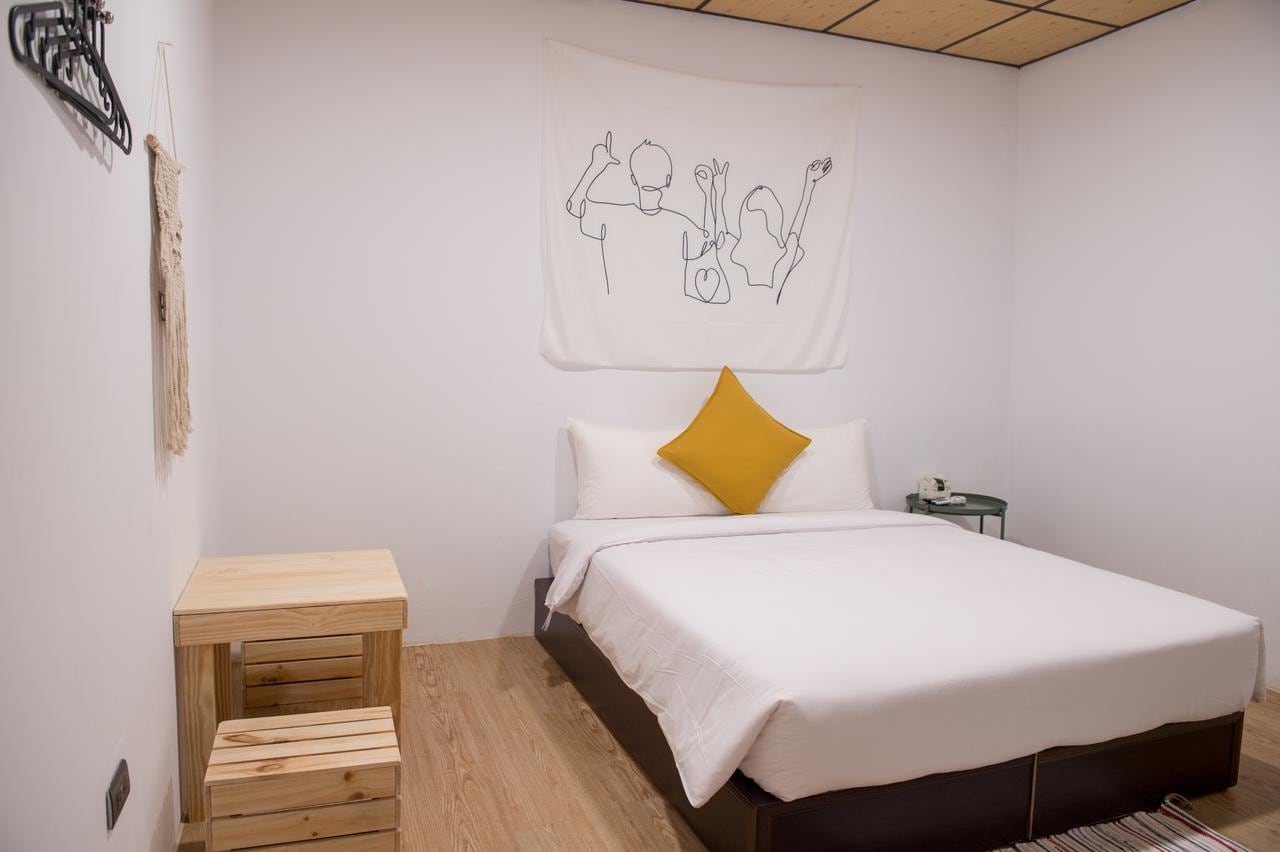 Aerocity Inn Guest House - Tap to explore photos