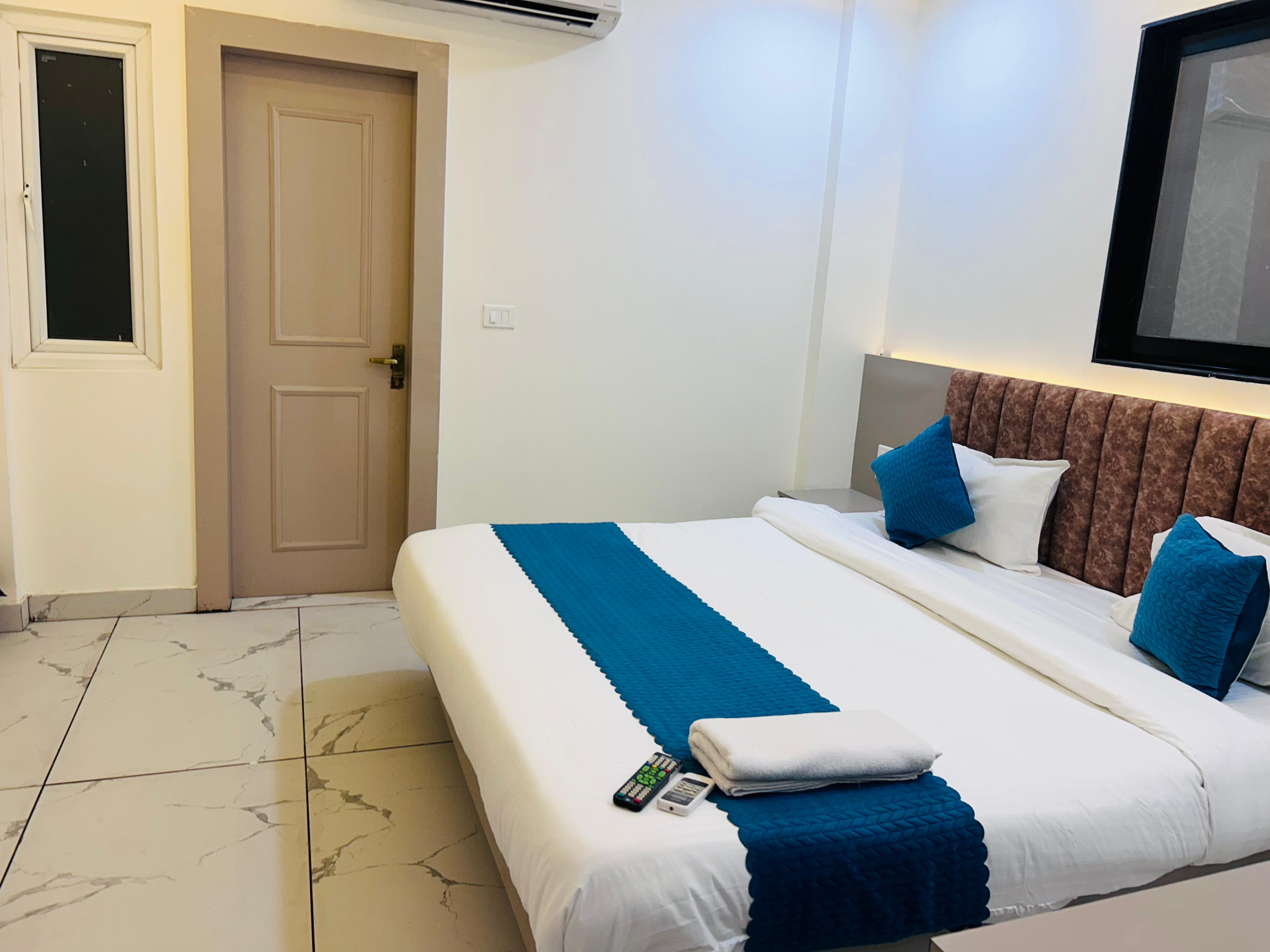 Hotel Tavooza Formely Kreston Height - Tap to explore photos
