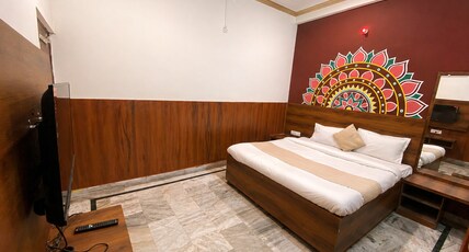Hotel Rudra I Affordable Rooms Room Type - Deluxe Luxury Non-AC Double Bedroom