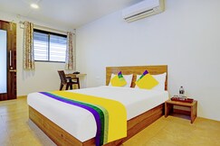 Itsy Hotels Oasis Pride