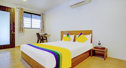 Itsy Hotels Oasis Pride Room Type - Standard Room