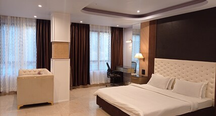 The Grand Hotel Room Type - Premium Suite