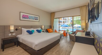 Deevana Plaza Phuket Patong Room Type - Premier Waterfront