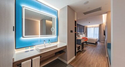 Holiday Inn Express SHANGHAI EXPO CENTRE Room Type - 1 King Standard Extra Floor Space