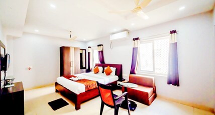 Hotel Shivangi Room Type - Balcony Nonac Room