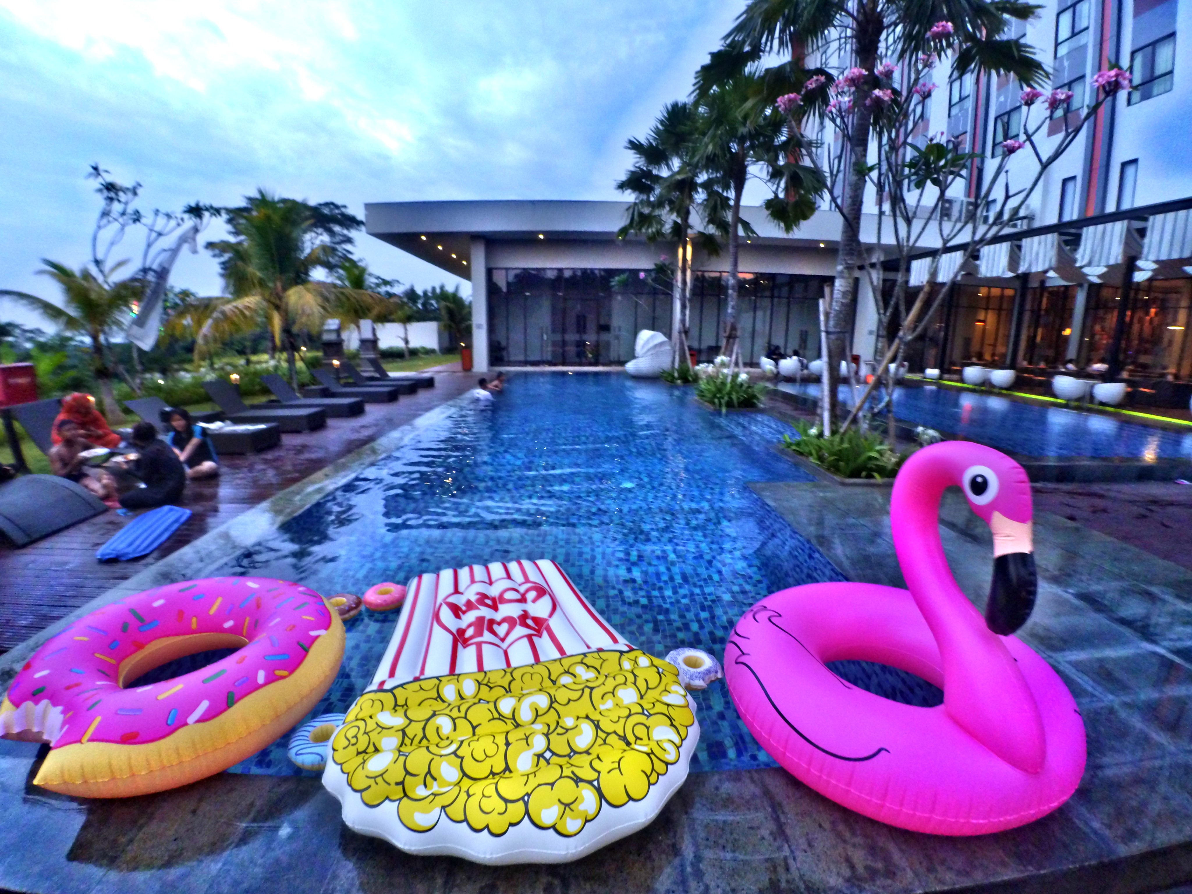 Harper Purwakarta - Tap to explore photos
