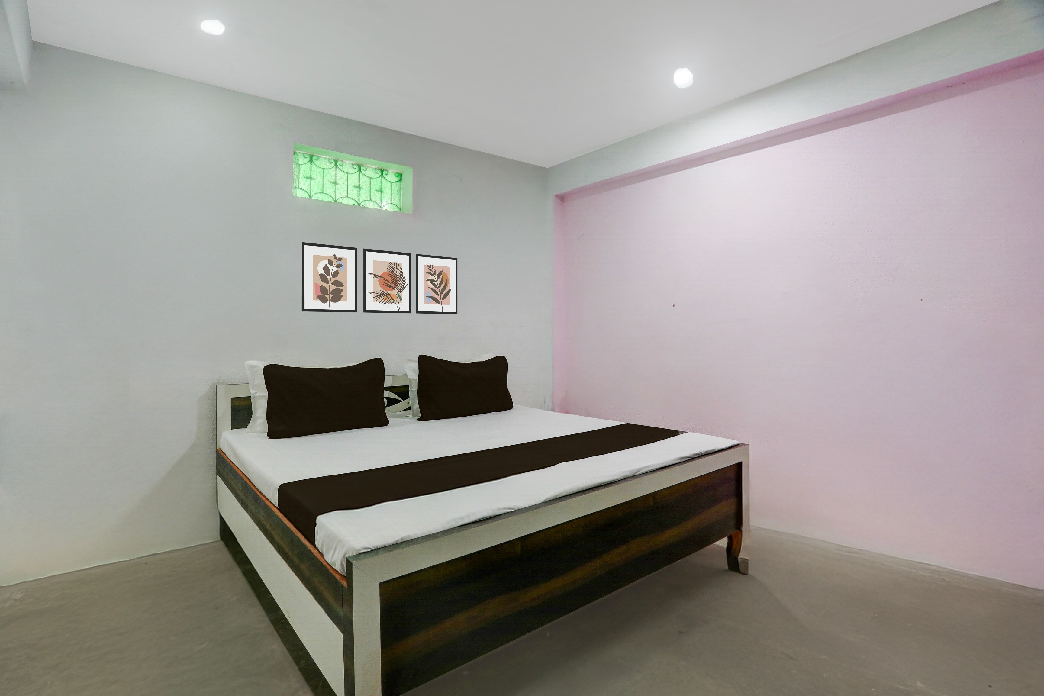 SPOT ON Hotel Sukun - Tap to explore photos
