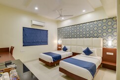 MAGNUS SQUARE - Business Hotel